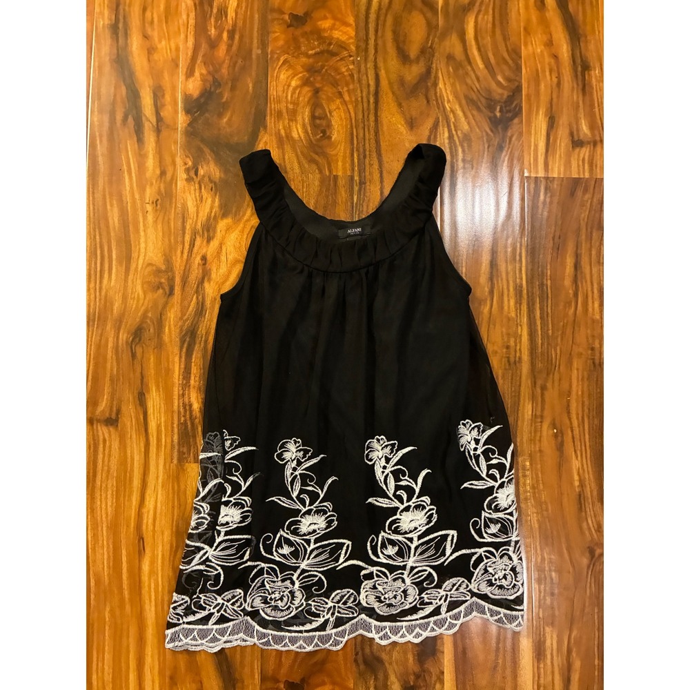 Alfani Petite Black Sleeveless Blouse White Floral Embroidered Hem Top P/P - Picture 1 of 6